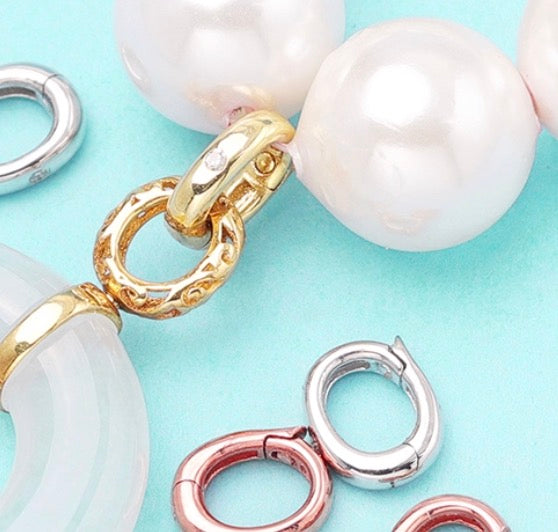 K18YG WG PG バチカン 一粒ダイヤ クリッカー 繋ぎ ネックレスパーツ チャームホルダー 18金 18金 YG クラスプ イエローゴールド