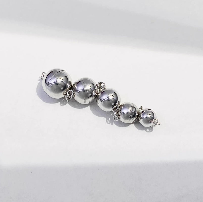 PT950 留め金具 留め具 プラチナ 球体 丸 パール用 ネックレス用 チャーム 磁石 マグネット ジュエリーパーツ ワンタッチ クラスプ DIY