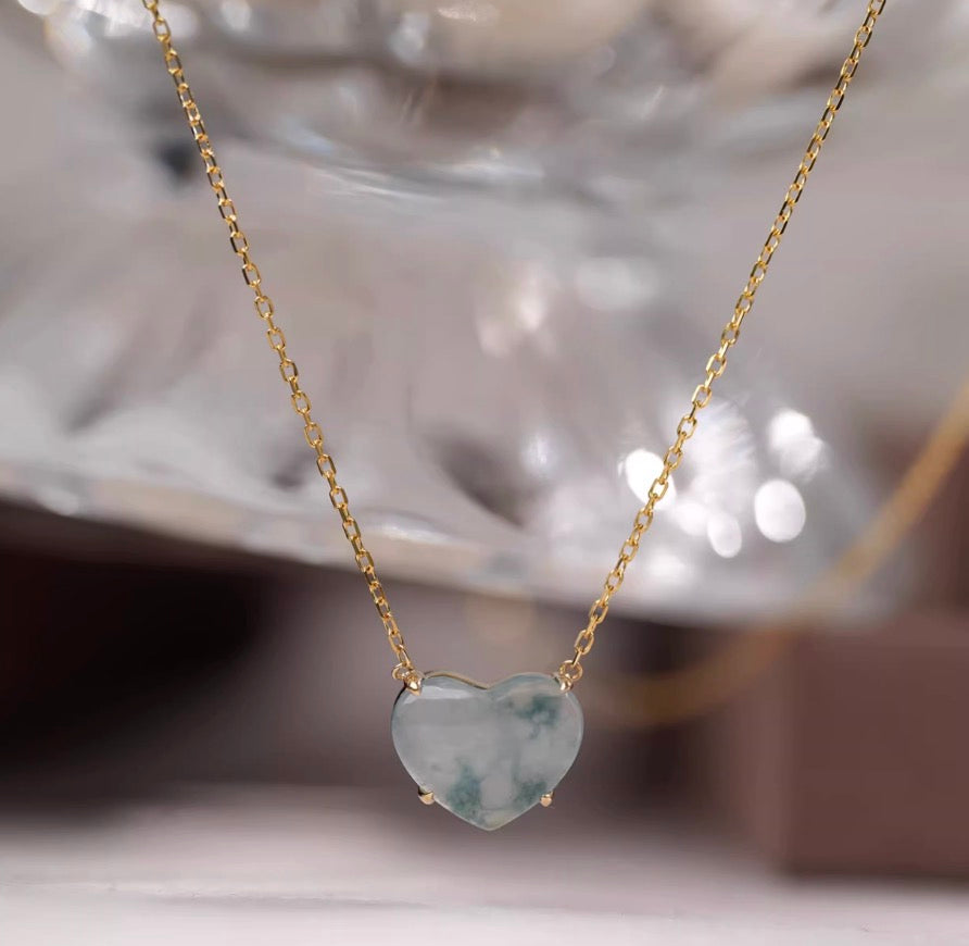 K18YG 翡翠 ハートネックレス 18K ハートチャーム ペンダント ヒスイ Aグレード ぷるぷる カボション 爪留め