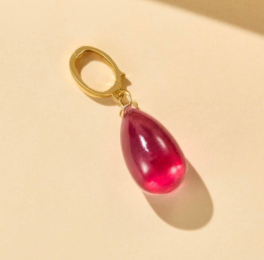 K18YG 天然ルビー ティアドロップチャーム 雫 18k イエローゴールド ペンダント ペアシェイプ 引き輪 クラスプチャーム ネックレス