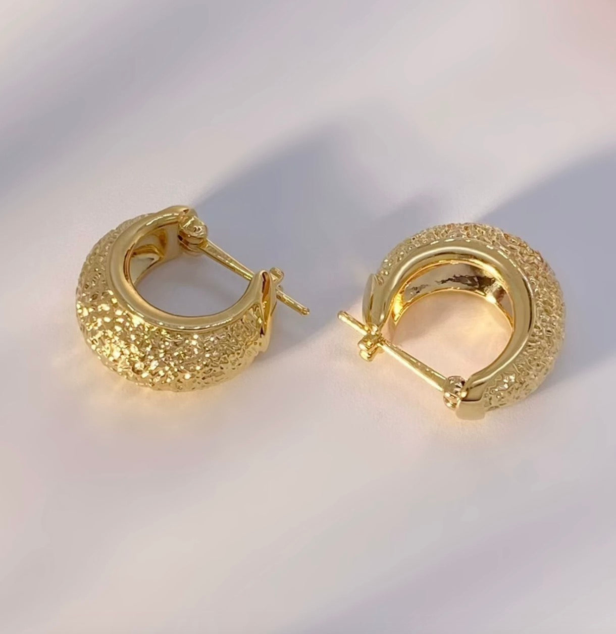 K18YG WG テクスチャー イエローゴールド 18K リングピアス フープピアス 中空ピアス ホワイトゴールド イタリアンジュエリー ぷっくり