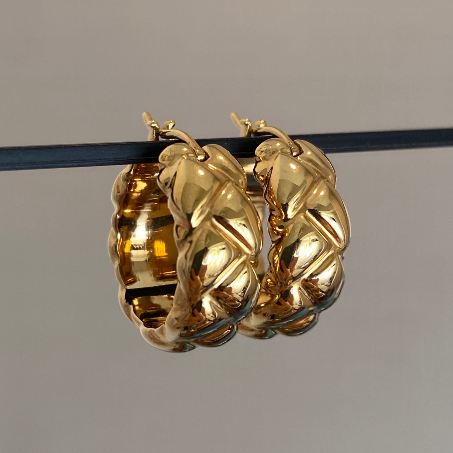 K18YG リングピアス フープピアス 中空 イエローゴールド X 模様 18k キルティング イタリアンジュエリー