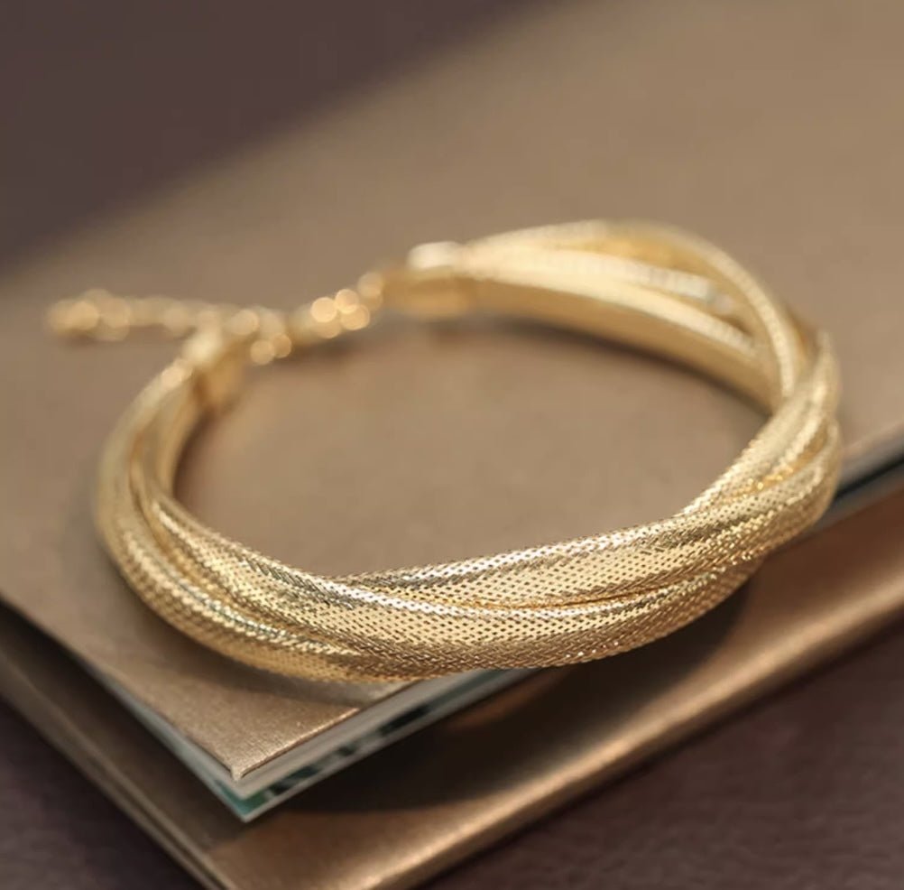 K18 蛇 ブレスレット バングル スネーク 18K YG イエローゴールド K18YG ツイスト 太め ゴツい ボリューム ねじり 編み 弾力ブレスレット - Jewelry Hills Tokyo