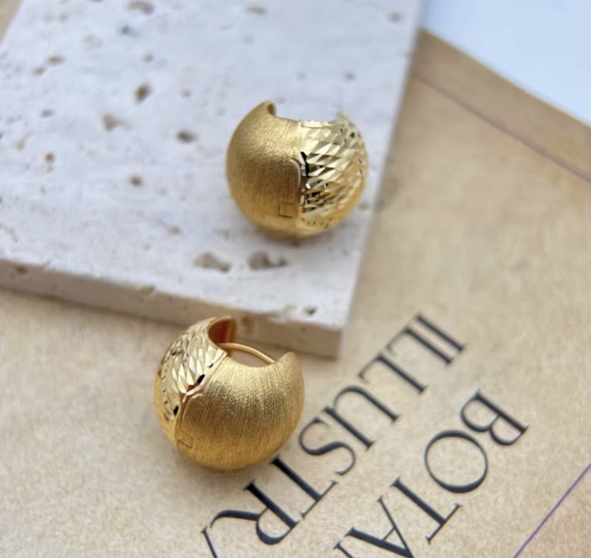 K18YG イエローゴールド フープピアス ピアス リングピアス 12.5mm 松ぼっくり コロコロ 球体 18金 18K K18 ボールカット 2way - Jewelry Hills Tokyo