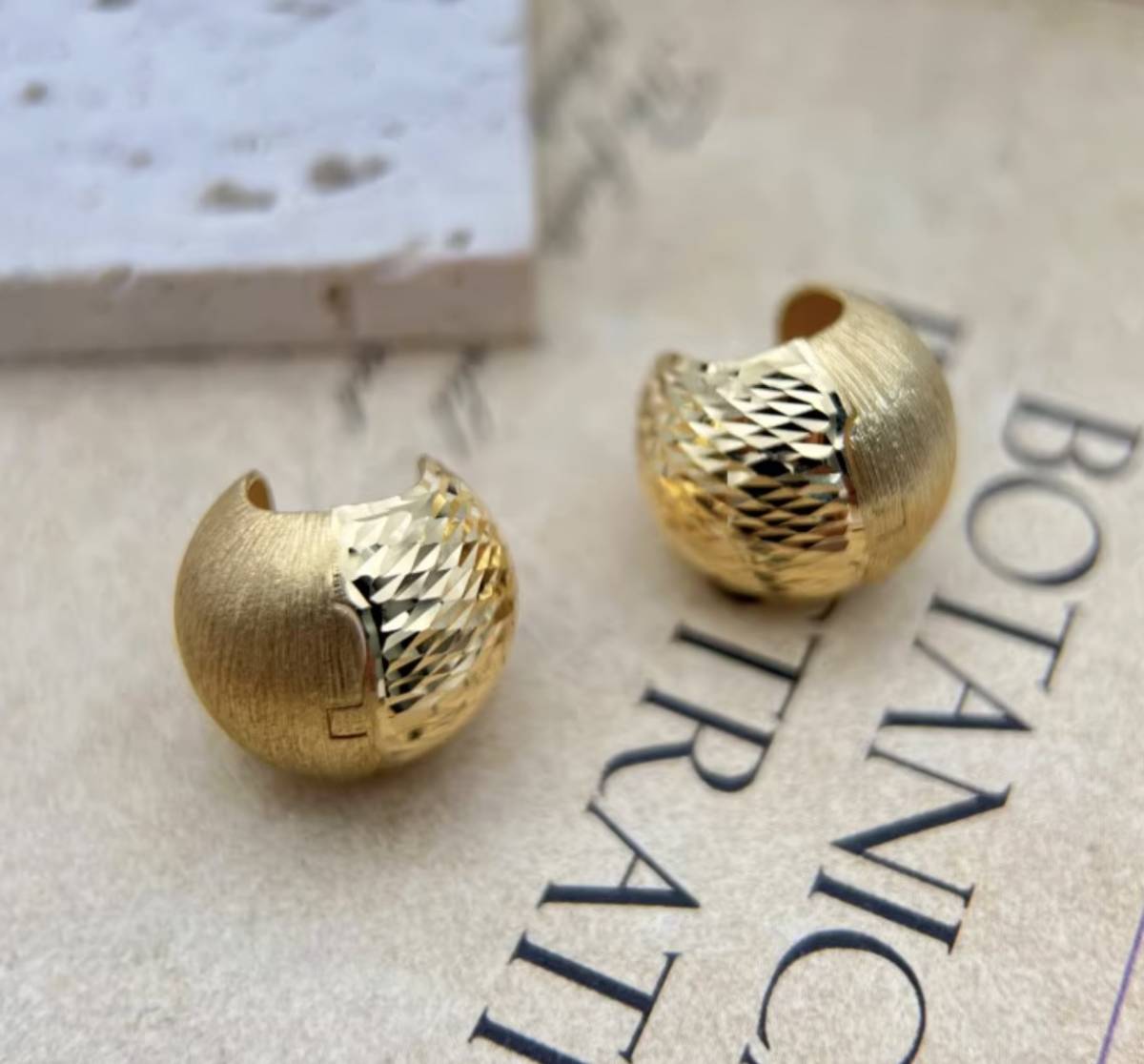 K18YG イエローゴールド フープピアス ピアス リングピアス 12.5mm 松ぼっくり コロコロ 球体 18金 18K K18 ボールカット 2way - Jewelry Hills Tokyo