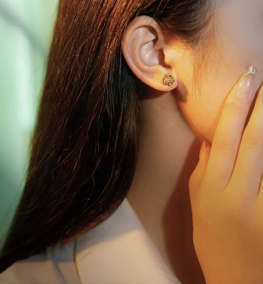 K18YG イエローゴールド ピアス 薔薇 ローズ バラ 花 スタッドピアス 18金 シンプル 18K ワンポイント 中空 - Jewelry Hills Tokyo