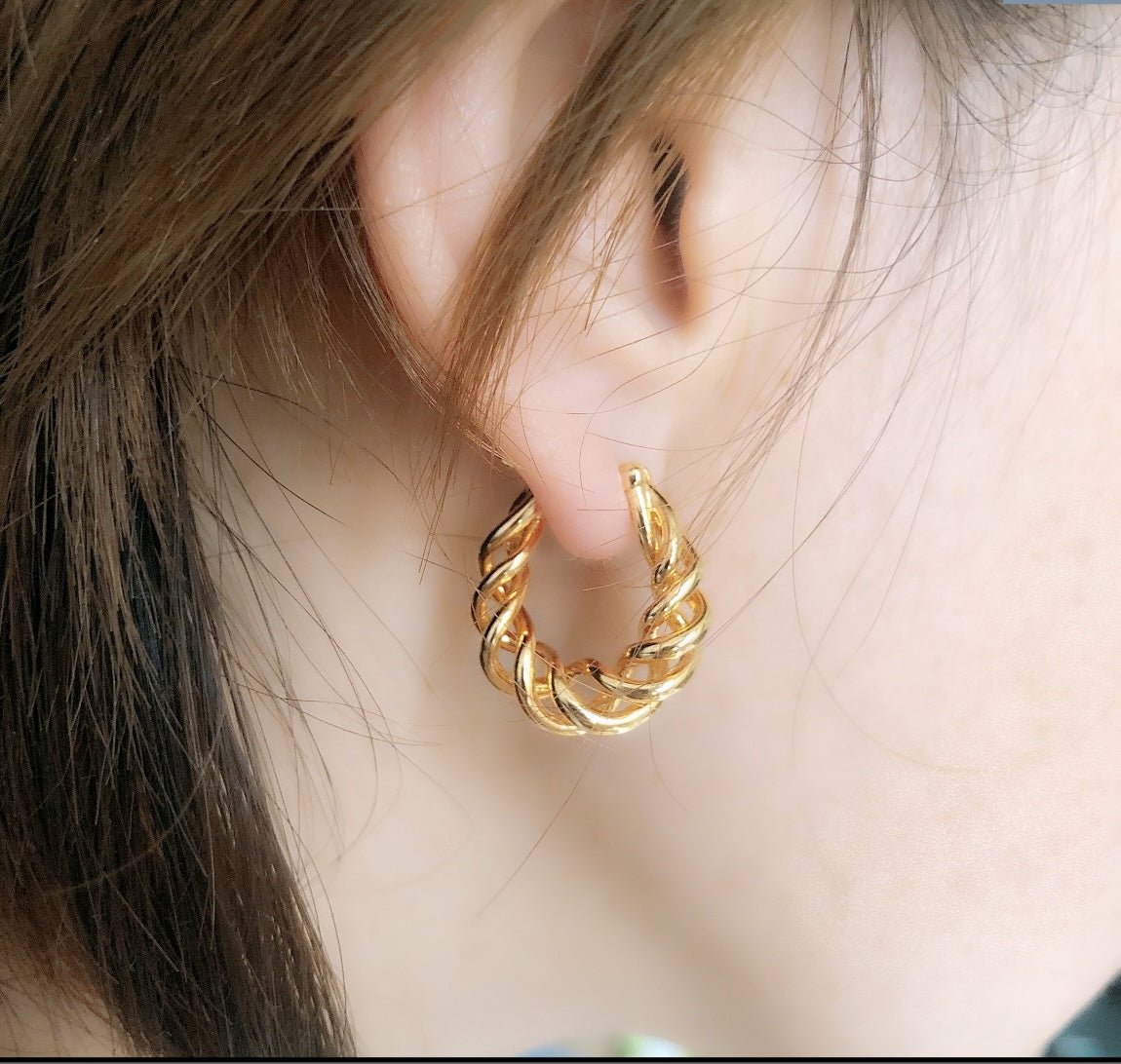 K18YG イエローゴールド フープピアス ピアス リングピアス 中空 ロープ ねじり ツイスト ツイストフープ 18金 18K K18 - Jewelry Hills Tokyo