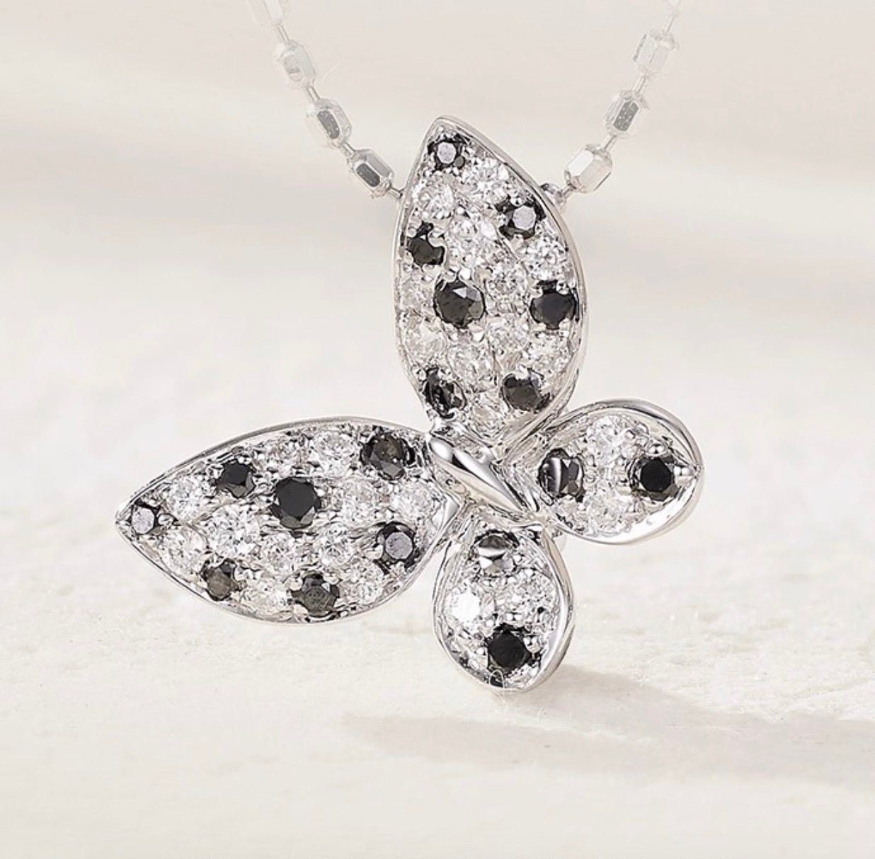 K18YG 蝶々 チャーム ジュエリーパーツ パーツ 18金 18K ペンダント ペンダントトップ ネックレスチャーム YG イエローゴールド ちょうちょ ダイヤモンド サファイア ルビー ツァボライト - Jewelry Hills Tokyo