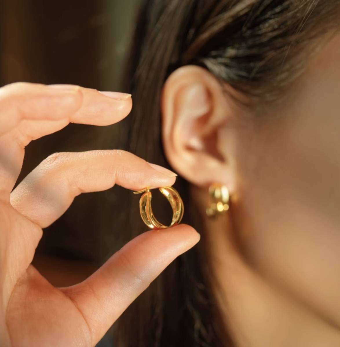 K18YG イエローゴールド フープピアス ピアス リングピアス 18.5mm 中空 シンプル ワンポイント 18金 18K K18 おしゃれ - Jewelry Hills Tokyo