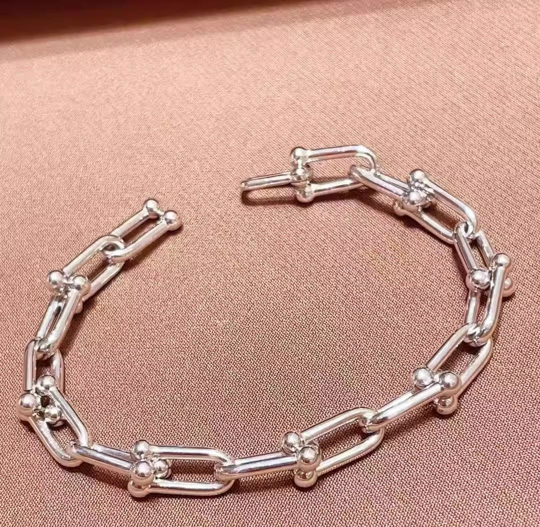 K18YG ホースモチーフ ブレスレット 馬の蹄 チェーンブレス 太め 18K ホースシュー - Jewelry Hills Tokyo