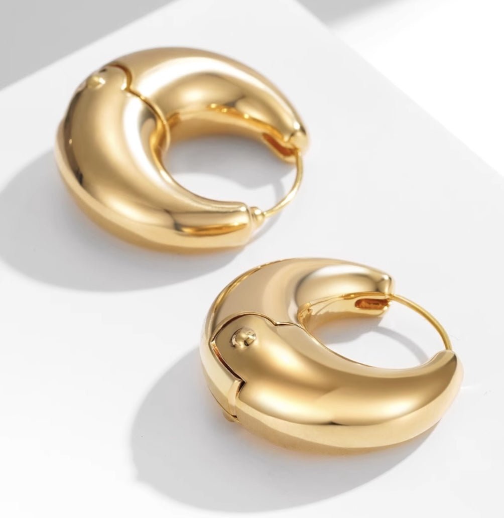 K18YG イエローゴールド 18K ピアス リングピアス フープピアス イタリアンジュエリー 太め 大きめ 大ぶり ボリューム ラウンド - Jewelry Hills Tokyo