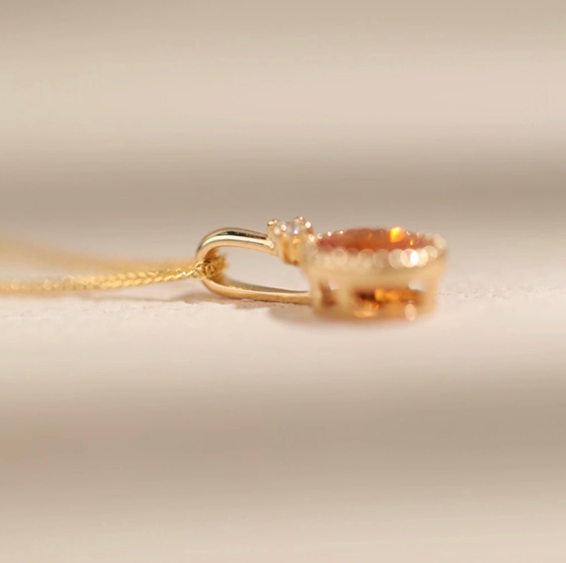 K18YG オレンジガーネット ペンダント ダイヤモンド ダイヤ スペサルティンガーネット 18K 18金 イエローゴールド ネックレス オーバル - Jewelry Hills Tokyo