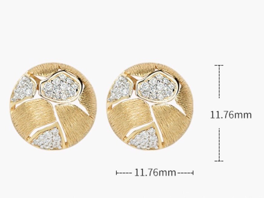 K18YG ダイヤモンド 模様 スタッドピアス イエローゴールド 18K 18金 ラウンド 円形 つや消し マット加工 やすり加工 ヘアライン 柄 甲羅 - Jewelry Hills Tokyo