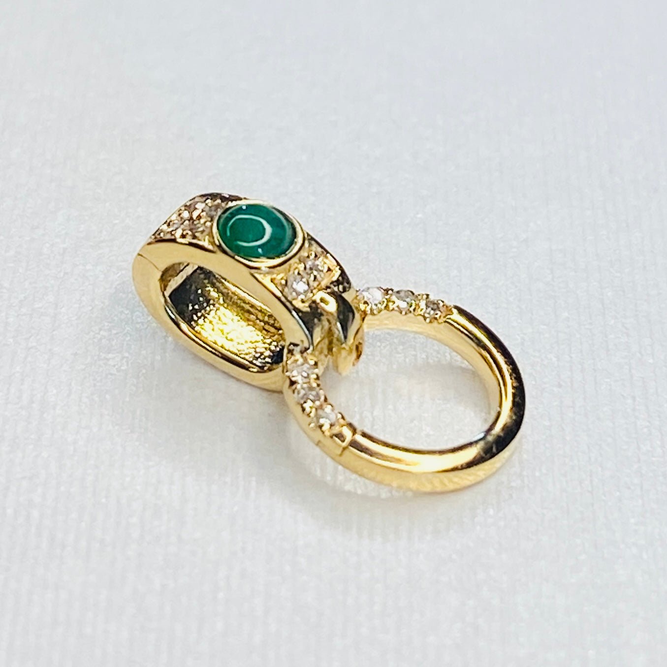 K18YG エメラルド ダイヤモンド ロック付き 18K 18金 イエローゴールド パーツ バチカン チャーム 留め具 留め金具 繋ぎ マルチバチカン - Jewelry Hills Tokyo