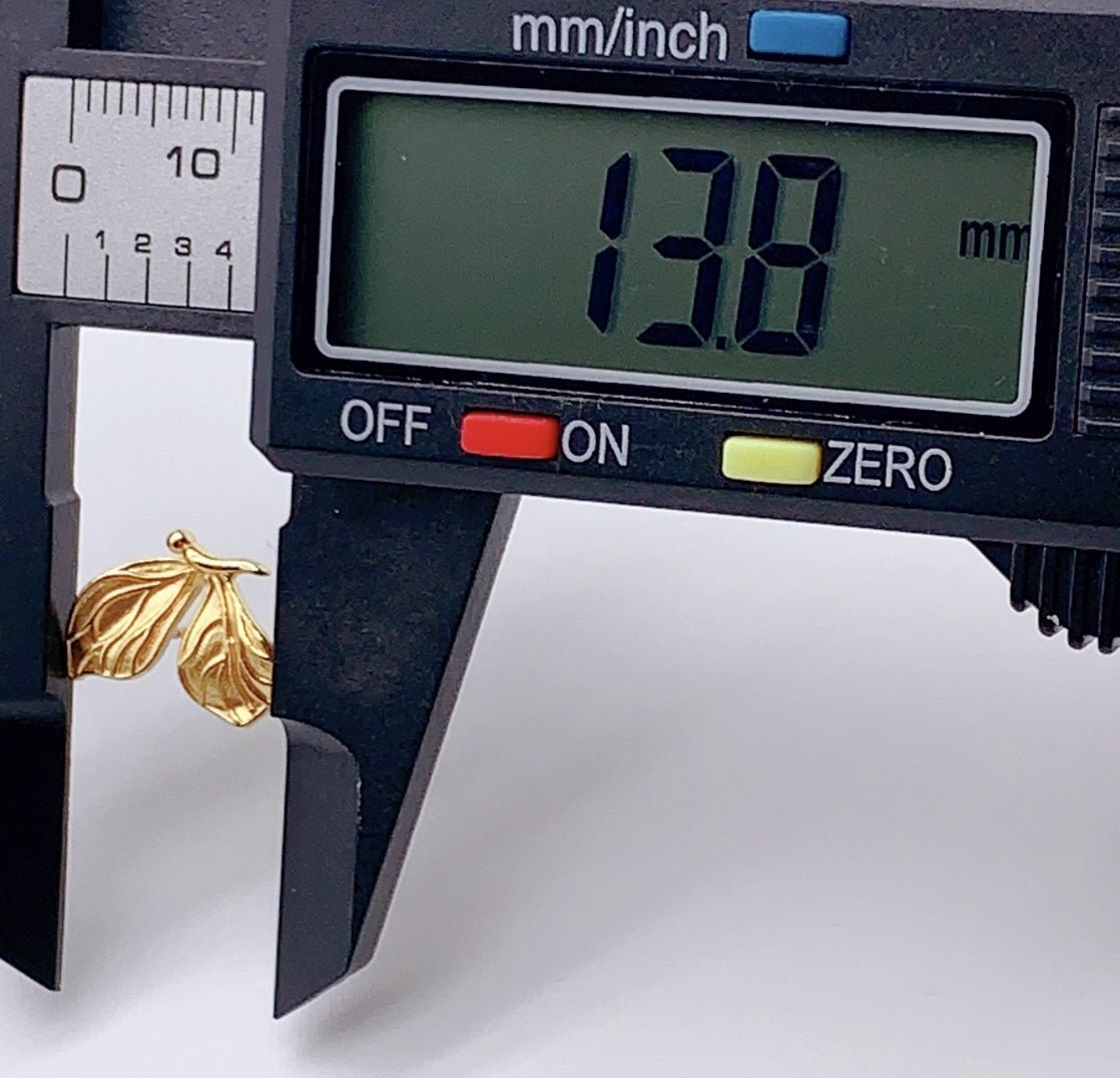 K18YG イエローゴールド 18K ピアス スタッドピアス ちょうちょ 蝶 花びら *チャームが付けられます。 - Jewelry Hills Tokyo