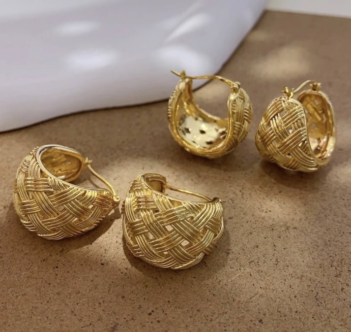 K18YG イエローゴールド メッシュ 編み込み 18K ピアス フープピアス リングピアス イタリアンジュエリー ラウンド 丸 円形 ボリューム - Jewelry Hills Tokyo