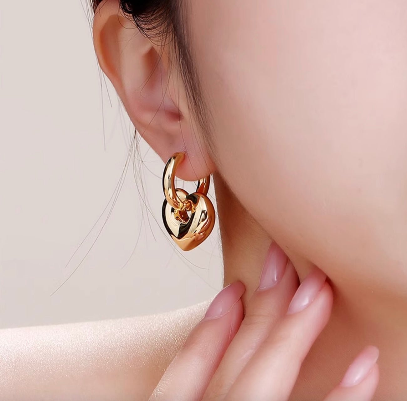 K18YG イエローゴールド 18K ピアス フープピアス リングピアス 2way イタリアンジュエリー 大ぶり ハート ハート型 ハートモチーフ 中空 チャーム - Jewelry Hills Tokyo