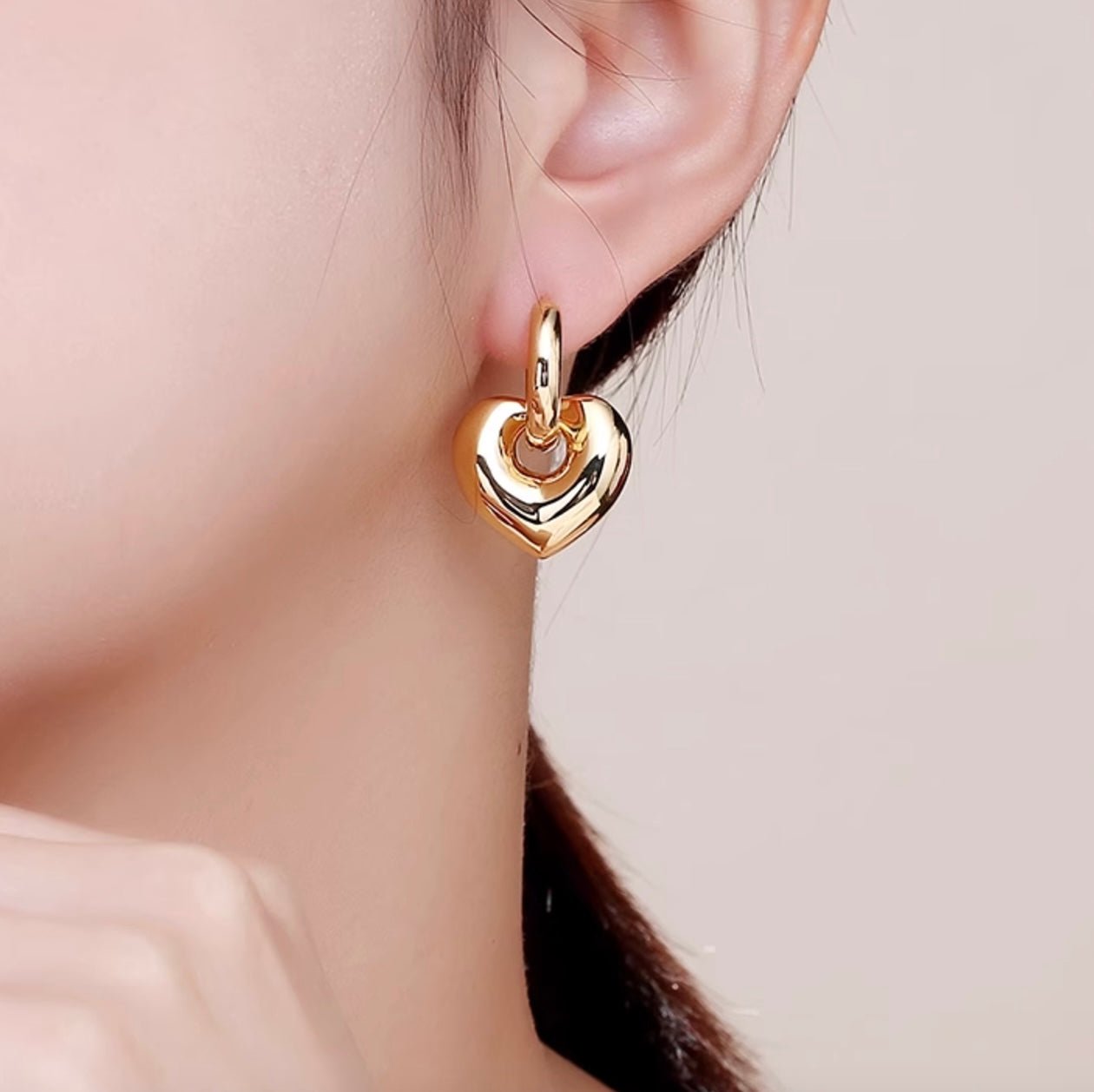 K18YG イエローゴールド 18K ピアス フープピアス リングピアス 2way イタリアンジュエリー 大ぶり ハート ハート型 ハートモチーフ 中空 チャーム - Jewelry Hills Tokyo