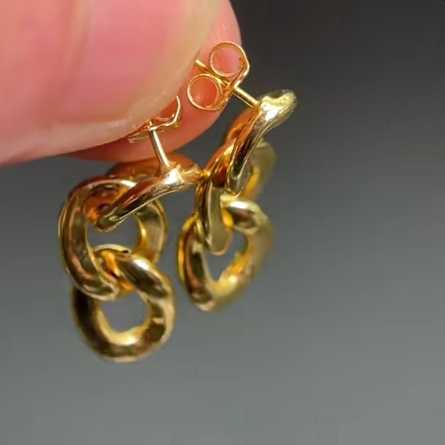 K18YG イエローゴールド 18K ピアス スタッドピアス イタリアンジュエリー 喜平チェーン チェーンピアス ツイスト 中空 ワンポイント 喜平 - Jewelry Hills Tokyo