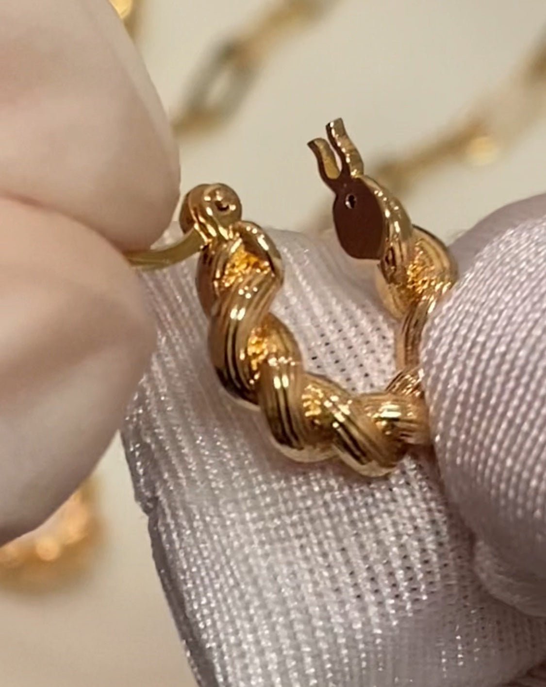 K18YG イエローゴールド 18K フープピアス ねじり ロープ ピアス メンズ レディース ユニセックス リングピアス ツイスト 中空ピアス - Jewelry Hills Tokyo