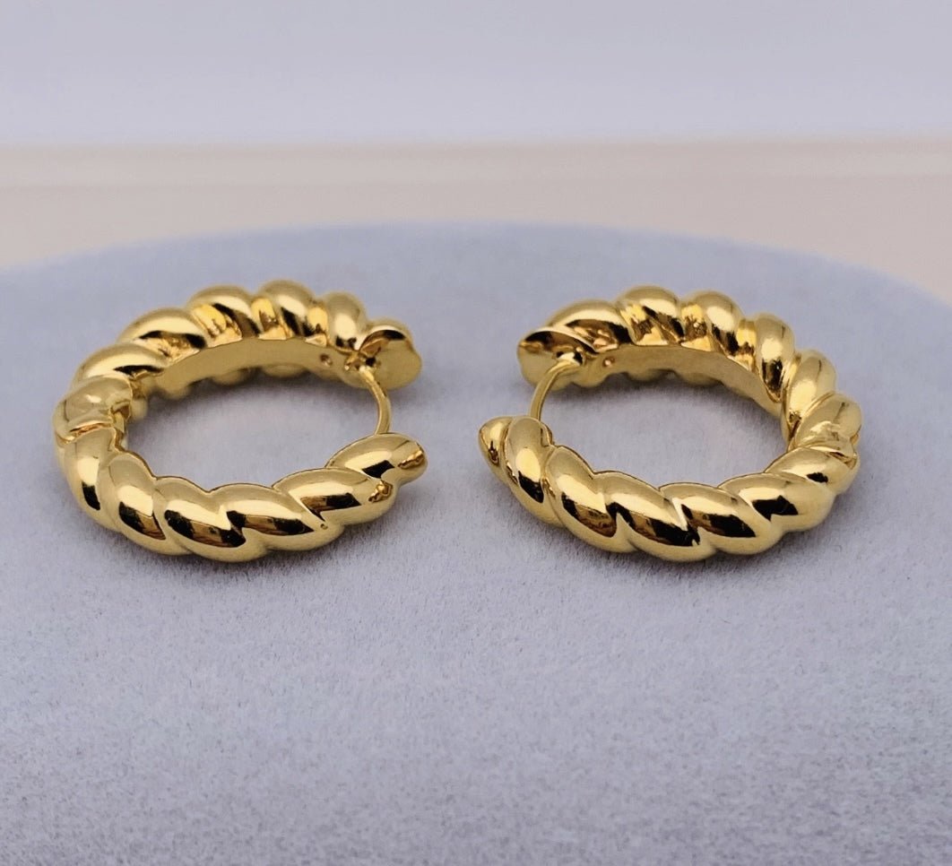 K18YG イエローゴールド 18K ピアス フープピアス イタリアンジュエリー リングピアス ツイスト ねじり ロープ 輪っか ラウンド 中空 円形 - Jewelry Hills Tokyo