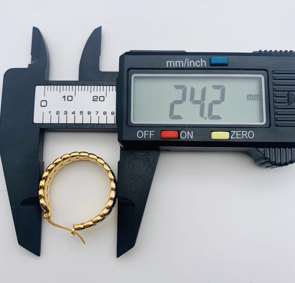 K18YG イエローゴールド 18K ピアス リングピアス フープピアス イタリアンジュエリー 中空 リーフ リーフモチーフ ラウンド 輪っか 円形 - Jewelry Hills Tokyo