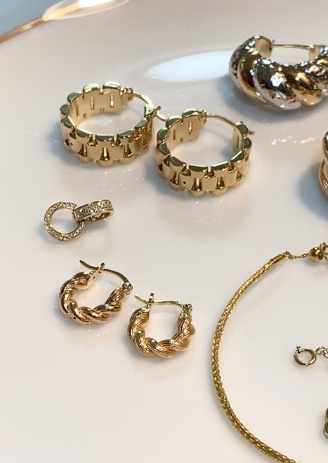 K18YG イエローゴールド 18K フープピアス ねじり ロープ ピアス メンズ レディース ユニセックス リングピアス ツイスト 中空ピアス - Jewelry Hills Tokyo