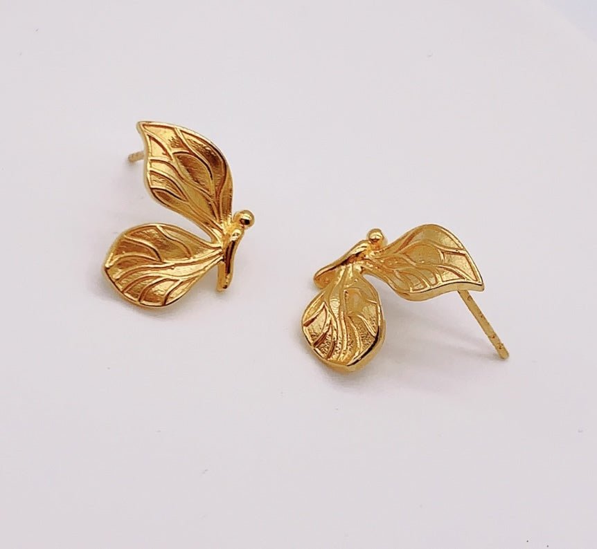 K18YG イエローゴールド 18K ピアス スタッドピアス ちょうちょ 蝶 花びら *チャームが付けられます。 - Jewelry Hills Tokyo