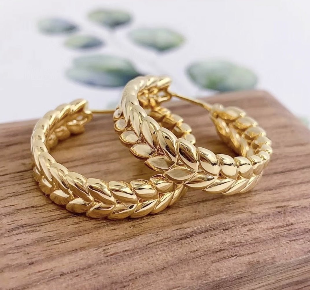 K18YG イエローゴールド 18K ピアス リングピアス フープピアス イタリアンジュエリー 中空 リーフ リーフモチーフ ラウンド 輪っか 円形 - Jewelry Hills Tokyo