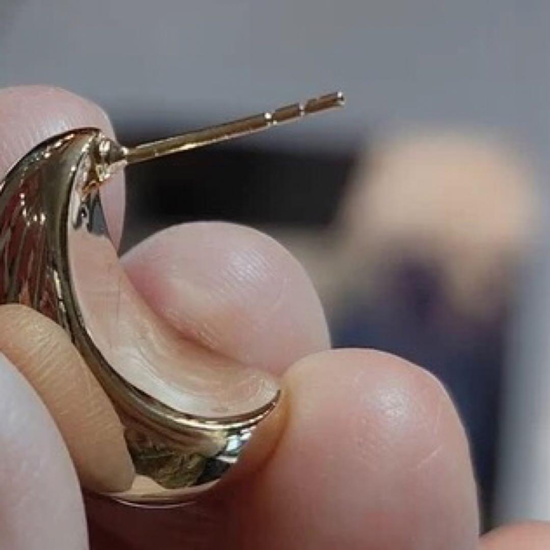 K18YG イエローゴールド 18K ピアス スタッドピアス 豆 シンプル 鏡面 中空 イタリアンジュエリー K18 日常使い C ゴールド 存在感 大きめ - Jewelry Hills Tokyo