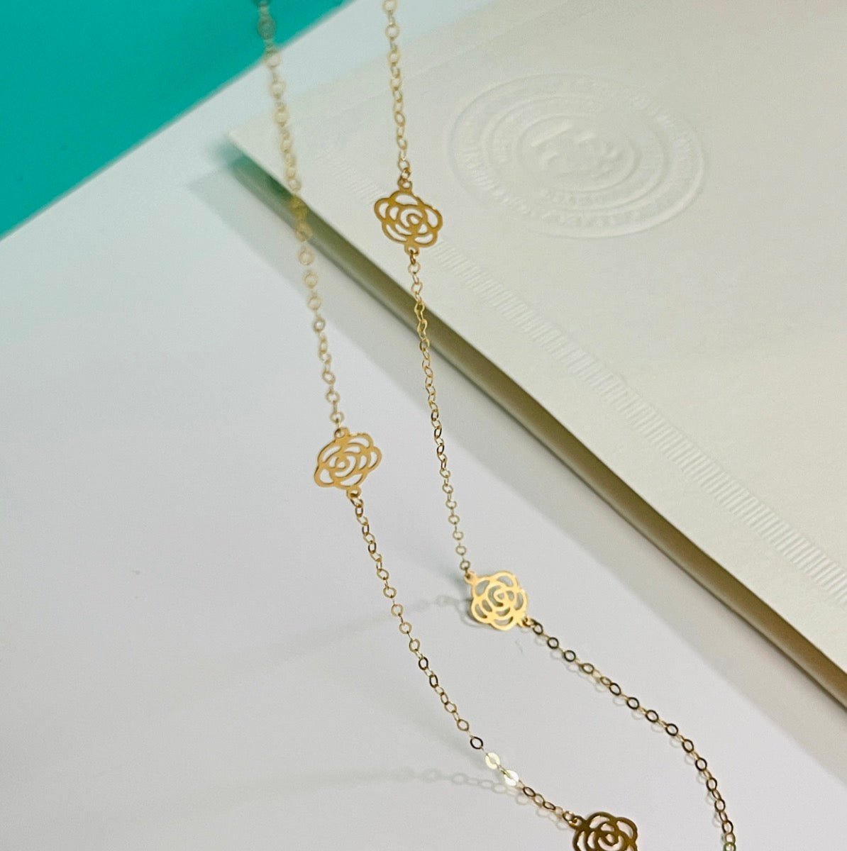 K18YG カメリア ネックレス 18K YG イエローゴールド ステーションネックレス 薔薇 花 45cm - Jewelry Hills Tokyo