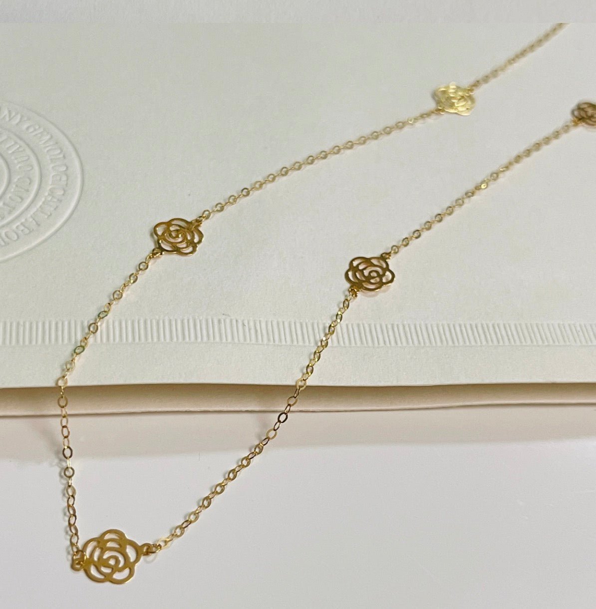 K18YG カメリア ネックレス 18K YG イエローゴールド ステーションネックレス 薔薇 花 45cm - Jewelry Hills Tokyo