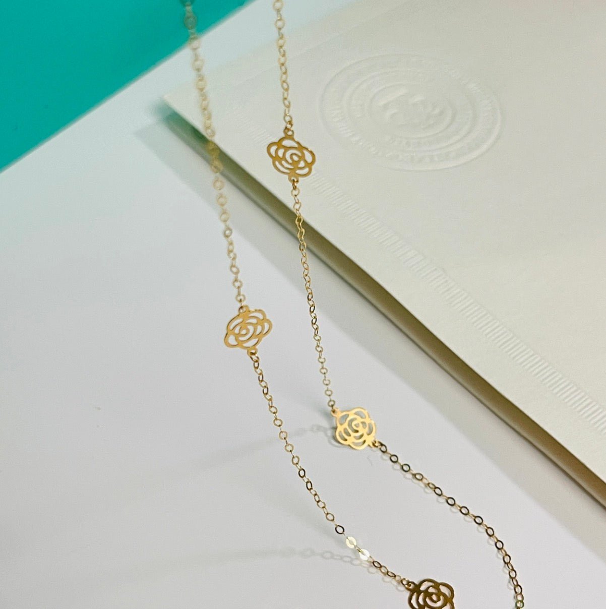 K18YG カメリア ネックレス 18K YG イエローゴールド ステーションネックレス 薔薇 花 45cm - Jewelry Hills Tokyo