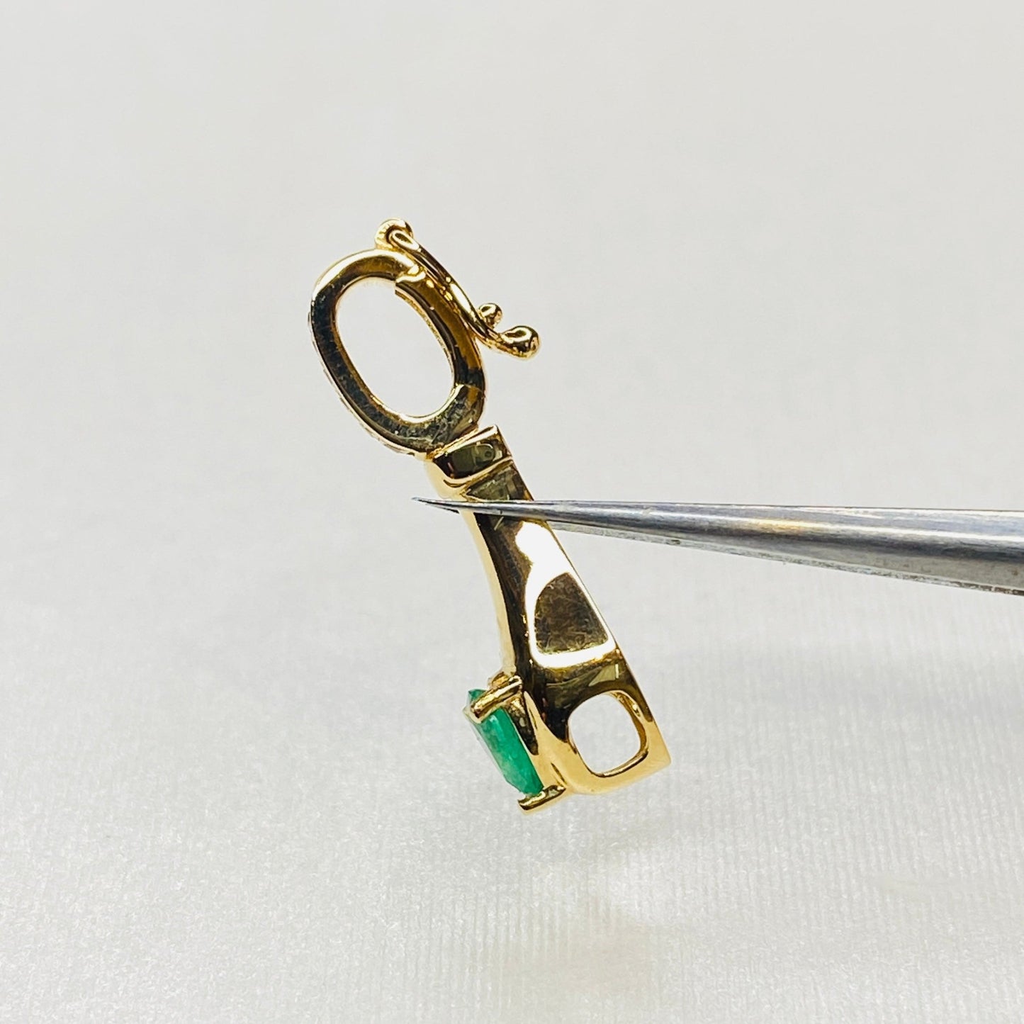 K18YG エメラルド ペンダント バチカン パーツ 繋ぎ クリッカー コネクター 18K ペンダントパーツ クラスプ YG ダイヤモンド ダイヤ マルチバチカン イエローゴールド - Jewelry Hills Tokyo