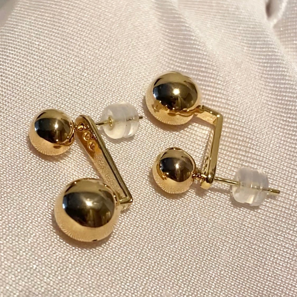 K18YG 2way スタッドピアス ラウンド 金球 球体 ダブル ツイン 双子 中空 イエローゴールド 18K ピアス ボール - Jewelry Hills Tokyo