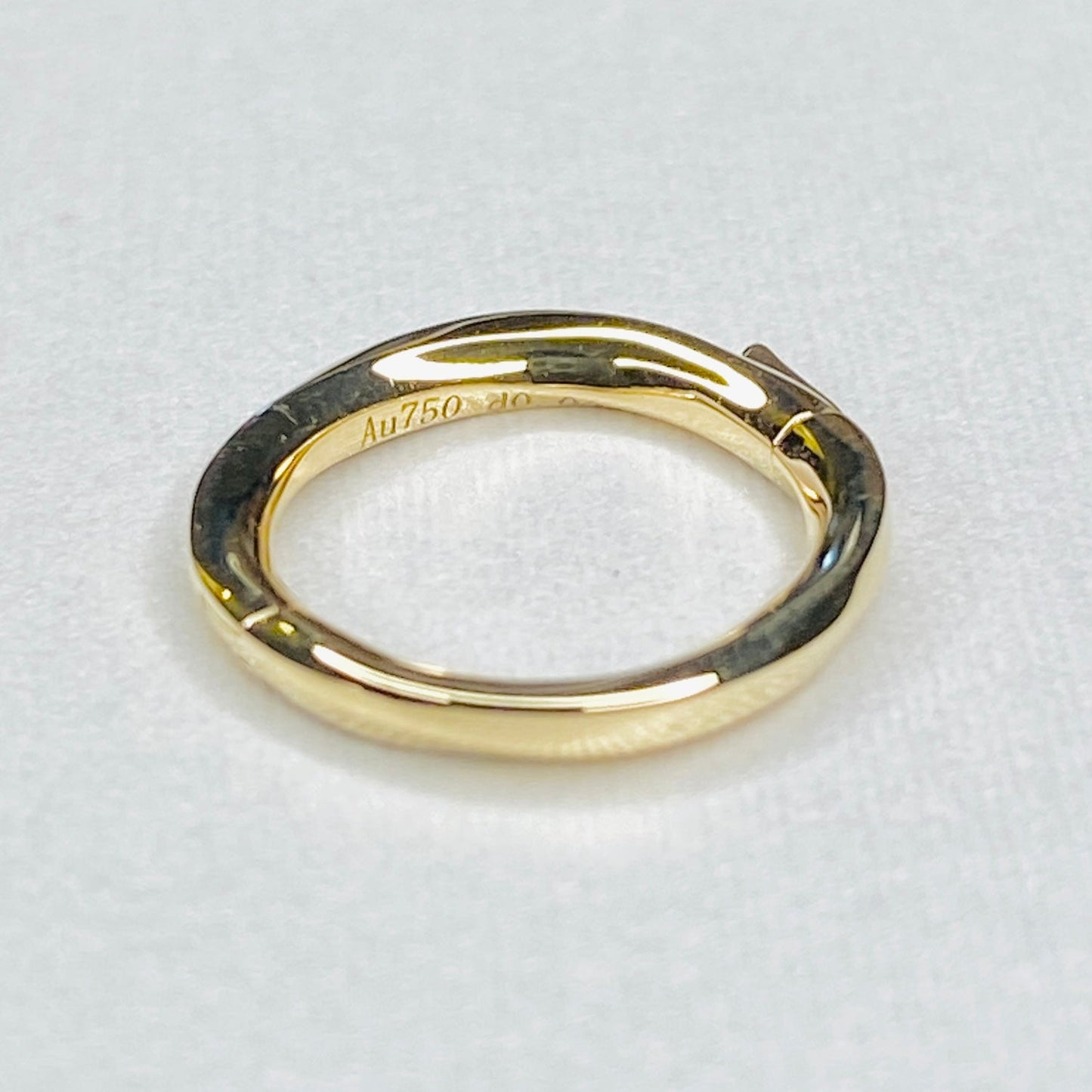 K18YG K18WG クリッカー クラスプ パーツ つなぎ ネックレスパーツ チェーンパーツ ブレスレットパーツ ダイヤモンド クラスプ 留め金具 バチカン チャーム ラウンド ロック付き ツイスト 18K 18金 イエローゴールド ホワイトゴールド - Jewelry Hills Tokyo