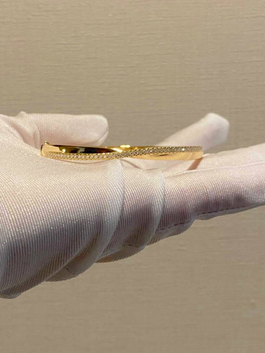K18YG PG WG ダイヤモンド バングル 華奢 細め ダイヤ X ツイスト オシャレ ウェーブ ツイスト クロス 18K イエローゴールド / K18WG ホワイトゴールド / K18PG ピンクゴールド - Jewelry Hills Tokyo