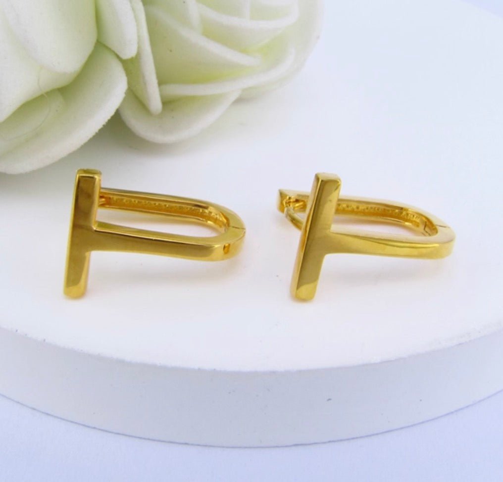 K18YG リングピアス T イエローゴールド 18K 18金 ピアス 中空ピアス フープピアス イエローゴールド シンプル T字 小ぶり シンプル - Jewelry Hills Tokyo