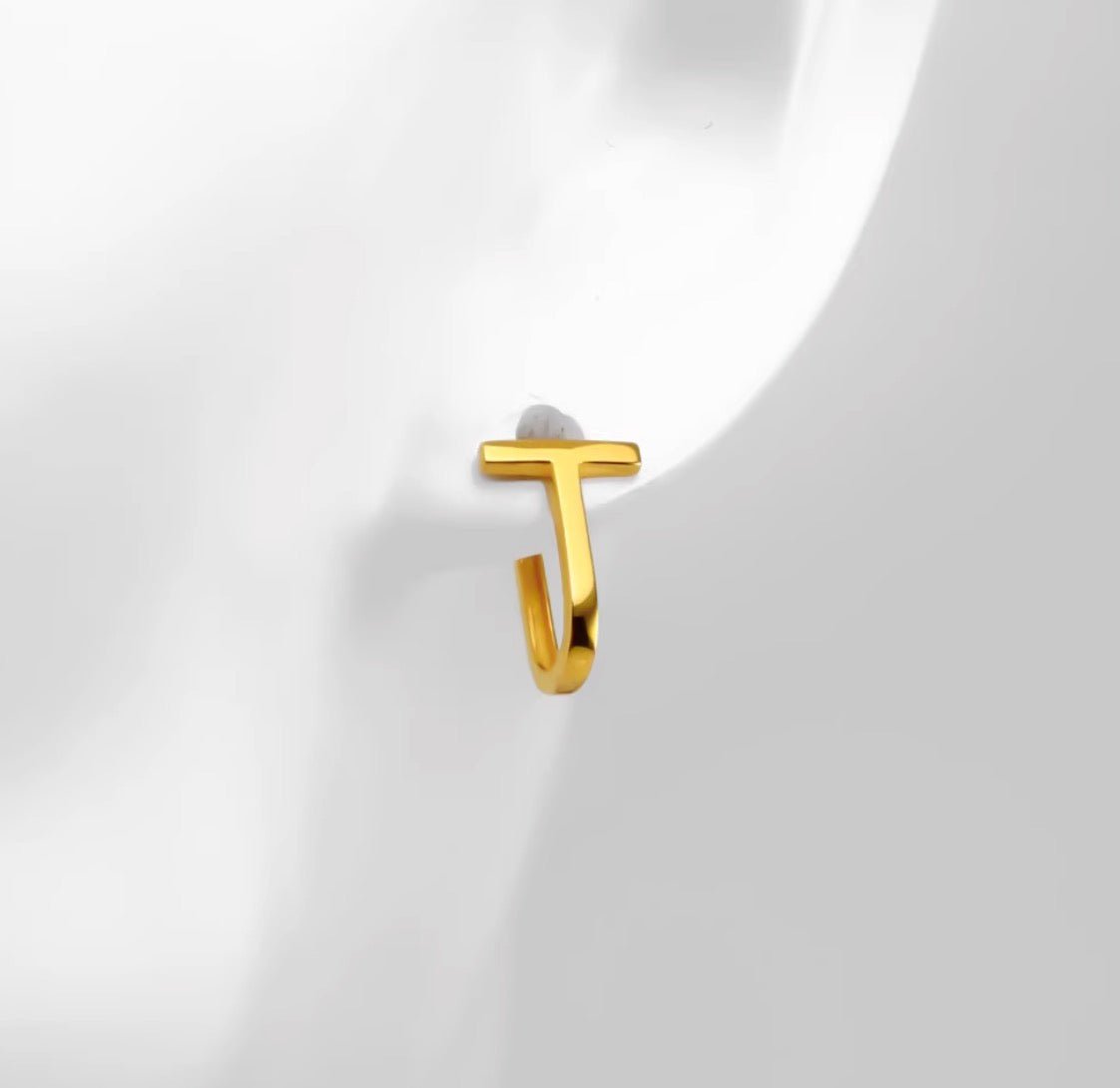 K18YG リングピアス T イエローゴールド 18K 18金 ピアス 中空ピアス フープピアス イエローゴールド シンプル T字 小ぶり シンプル - Jewelry Hills Tokyo