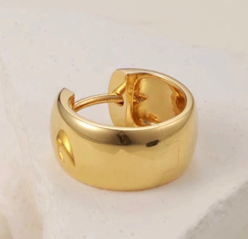 K18YG WG リングピアス 中折れ 鏡面 ぷっくり フープピアス イエローゴールド 18K 18金 中空ピアス イエローゴールド 幅広 11mm - Jewelry Hills Tokyo