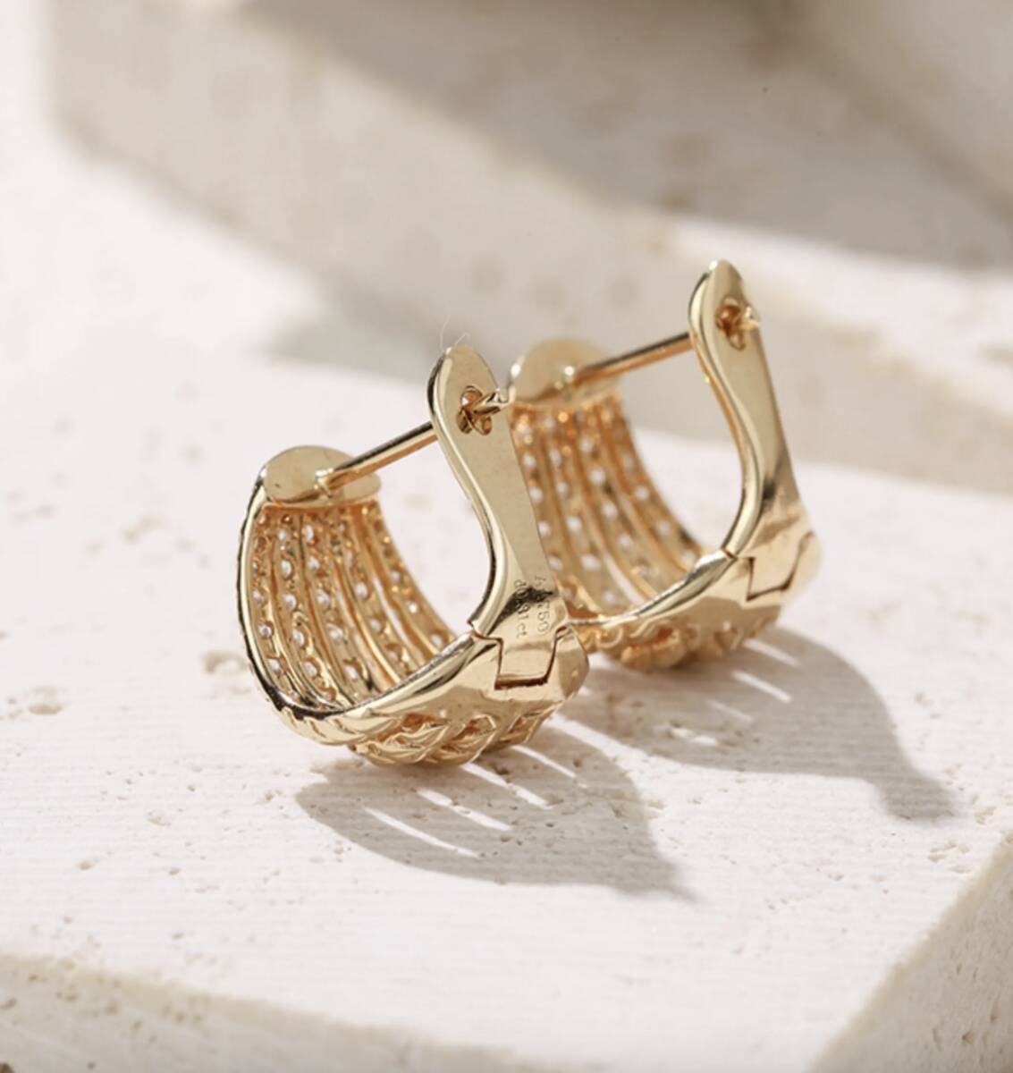 K18YG WG PG ピアス ダイヤモンド リングピアス フープピアス 扇型 シェル ストライプ ダイヤ イエローゴールド YG 18K ぷっくり ティアドロップ ハイエンド - Jewelry Hills Tokyo