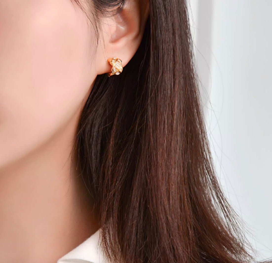 K18YG WG PG ダイヤモンド ピアス クリップ スタッドピアス イエローゴールド ピンクゴールド ホワイトゴールド YG 18K X 模様 18金 柄 スタッドピアス リングピアス - Jewelry Hills Tokyo