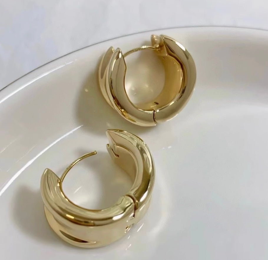 K18YG ピアス フープピアス リングピアス イエローゴールド YG 中空 18K 丸 ラウンド イタリアンジュエリー 大ぶり ボリューム 中空ピアス - Jewelry Hills Tokyo