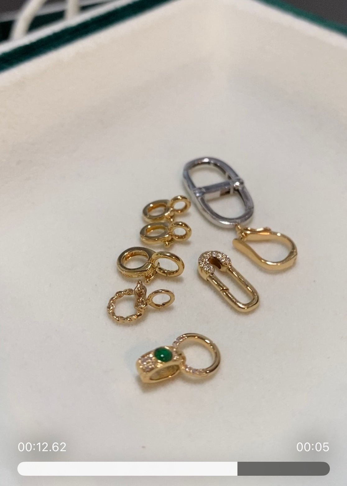 【L鏡面】K18YG WG PG バチカン パーツ チャーム留め 18K チェーンパーツ ペンダントパーツ クラスプ ロック付き 爪ロック 18金 YG マルチバチカン - Jewelry Hills Tokyo