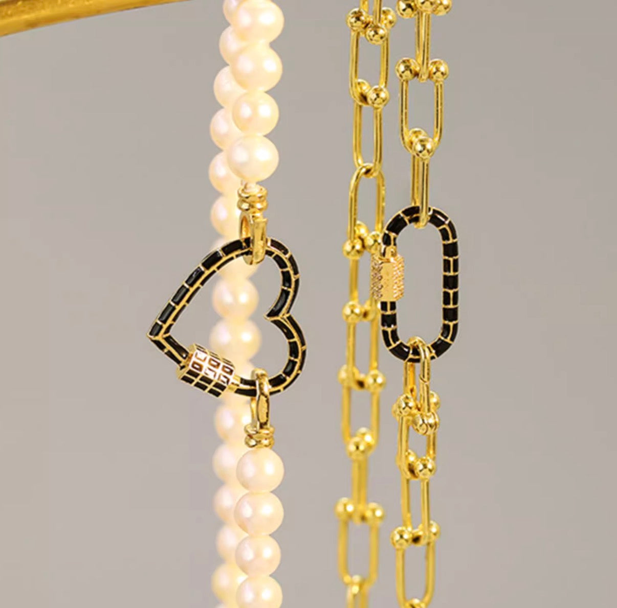 K18YG チャーム 繋ぎ ブラックエナメル スクエア ハート オーバル ダイヤモンド スクリュー ロック付き ロック式 ペンダント ねじ式 クラスプ コネクター YG イエローゴールド