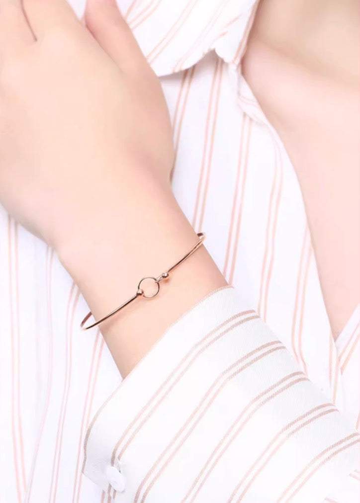 K18YG PG ワイヤーバングル 細め ブレスレット ワイヤー 弾力 18K 18金 YG イエローゴールド ピンクゴールド