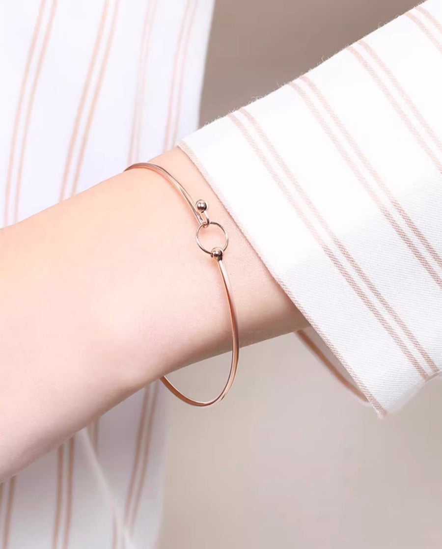 K18YG PG ワイヤーバングル 細め ブレスレット ワイヤー 弾力 18K 18金 YG イエローゴールド ピンクゴールド