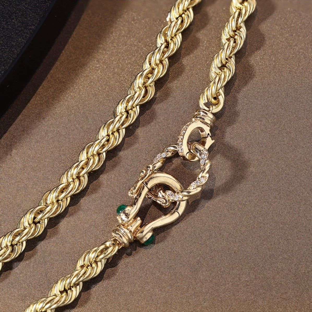 K18YG スネークチェーン 蛇 エメラルド ネックレス 2.7mm 50cm 18K YG イエローゴールド 太め スネークネックレス メンズ レディース 18金 ホースシュー 馬蹄