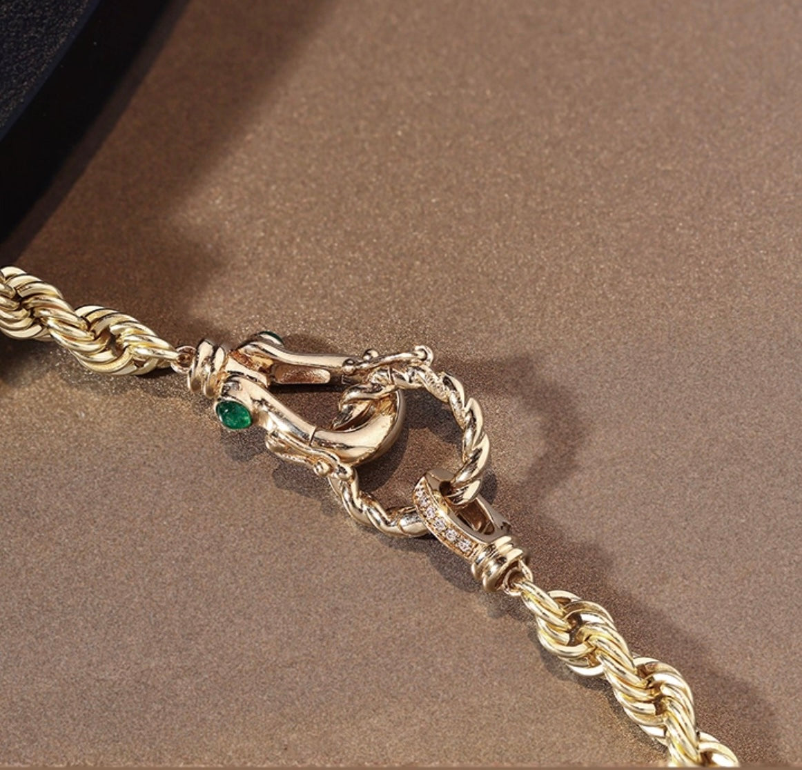 K18YG スネークチェーン 蛇 エメラルド ネックレス 2.7mm 50cm 18K YG イエローゴールド 太め スネークネックレス メンズ レディース 18金 ホースシュー 馬蹄