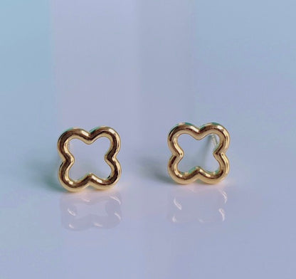 K18YG クローバー ピアス スタッドピアス 四ツ葉 四つ葉 イエローゴールド 18金 18K YG